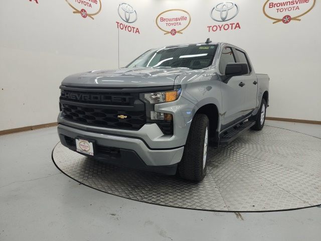 Used 2024 Chevrolet Silverado 1500 Custom RWD image 2