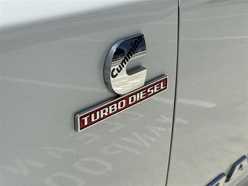 Used 2021 RAM 3500 Laramie image 30