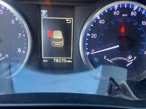 Used 2019 Toyota Highlander LE image 12