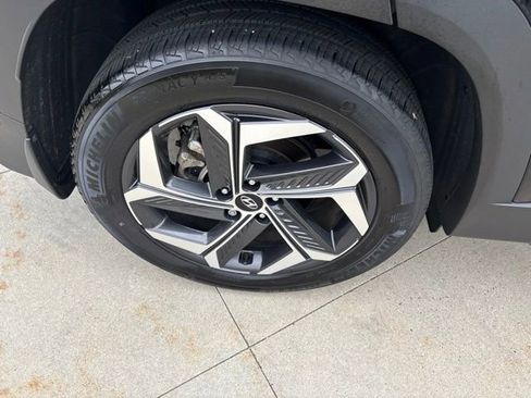Used 2023 Hyundai Tucson Limited AWD/4WD image 11