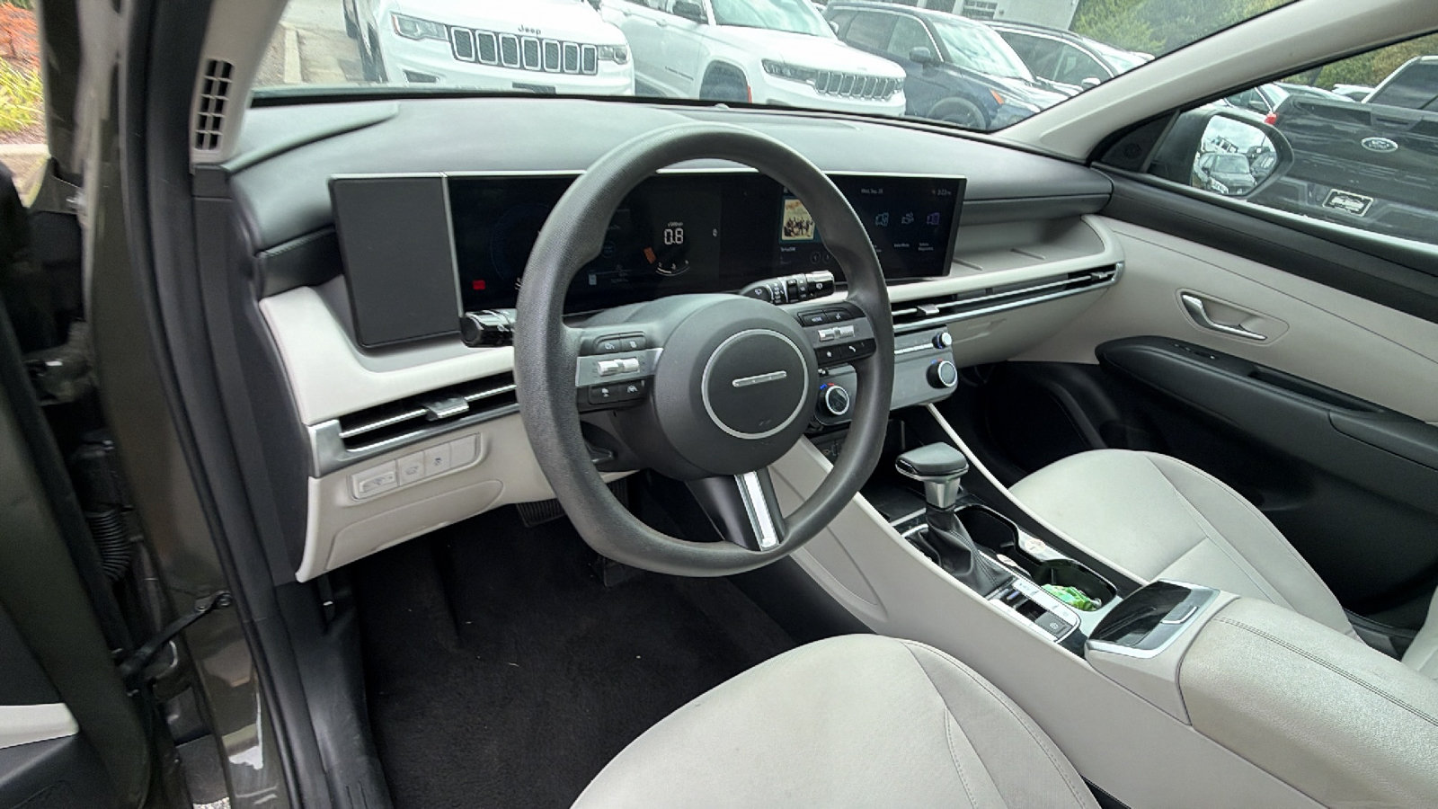 Used 2025 Hyundai Tucson SEL AWD/4WD image 24