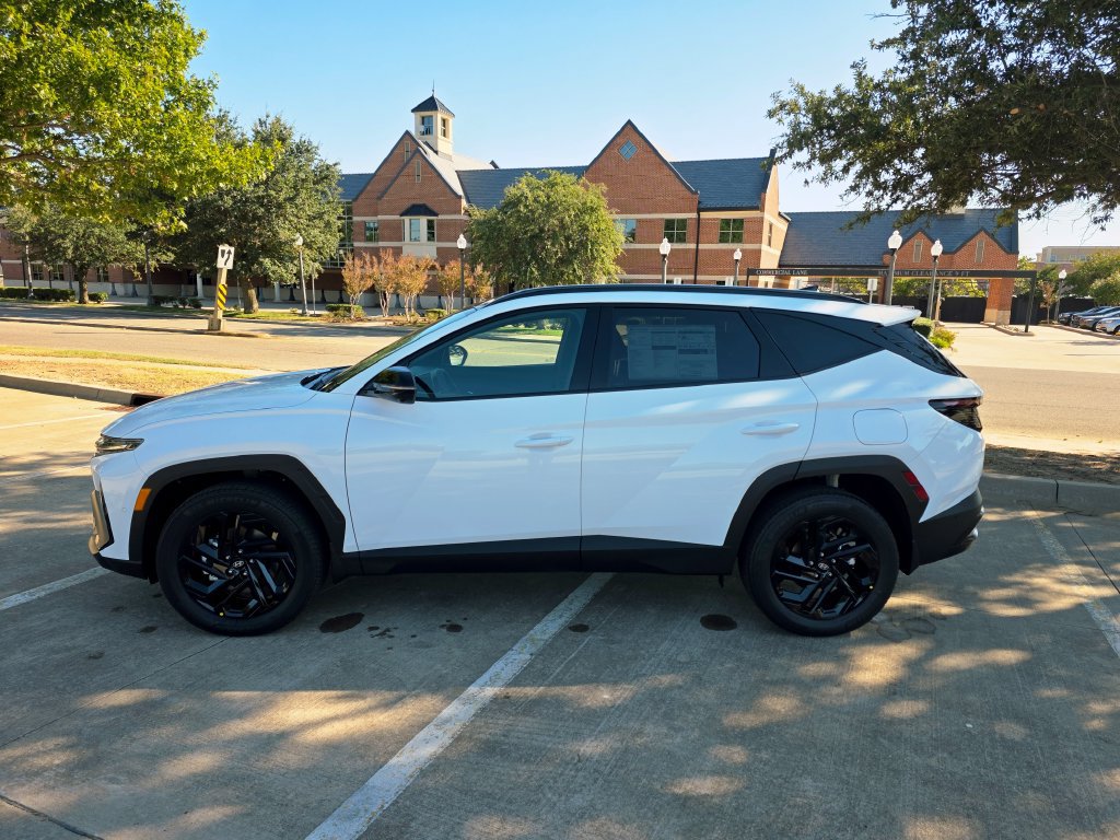 New 2026 Hyundai Tucson Limited AWD/4WD image 18