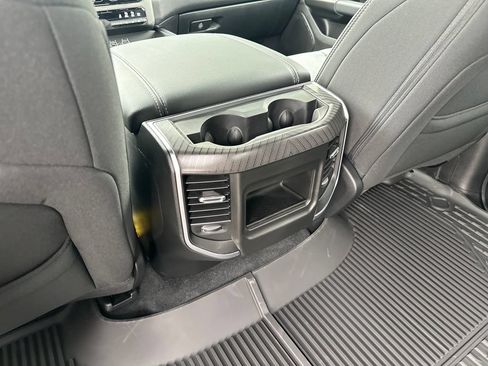 New 2026 RAM 1500 4x4 Crew Cab image 30