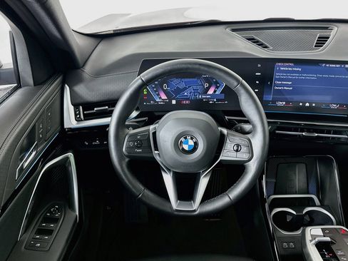 Used 2026 BMW X2 xDrive28i AWD/4WD image 18