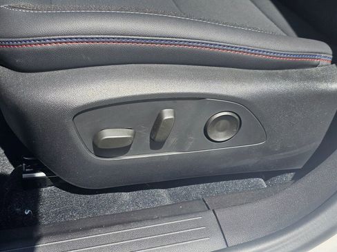 New 2025 Chevrolet Equinox EV RS image 29