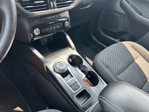 Used 2023 Ford Escape Active w/ Tech Pack #2 FWD image 35