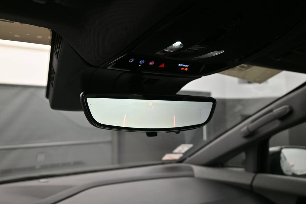 Certified 2025 Cadillac Optiq Sport 2 AWD/4WD image 23