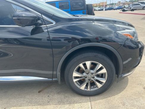 Used 2018 Nissan Murano SL w/ Moonroof Package image 2