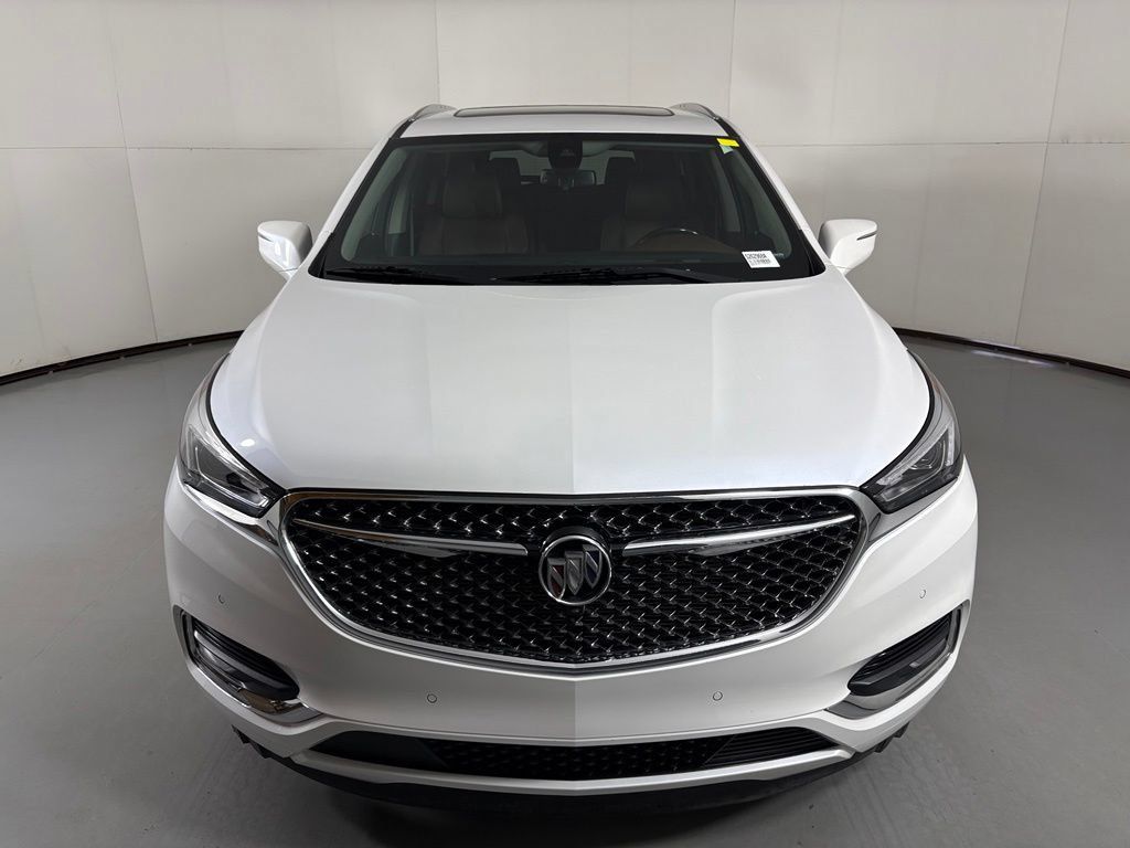 Used 2020 Buick Enclave Avenir w/ Avenir Technology Package AWD/4WD image 3