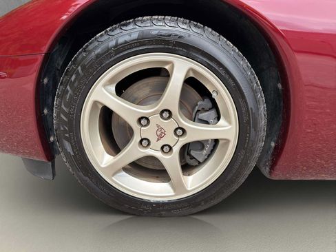 Used 2003 Chevrolet Corvette Coupe w/ Preferred Equipment Group RWD image 19