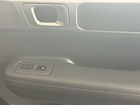 Used 2025 Hyundai Santa Fe SEL FWD image 29