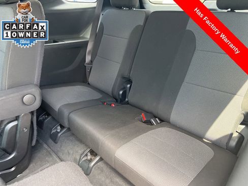 Used 2023 Chevrolet Traverse LT FWD image 17