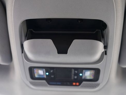 Used 2024 Ford F250 XLT image 25