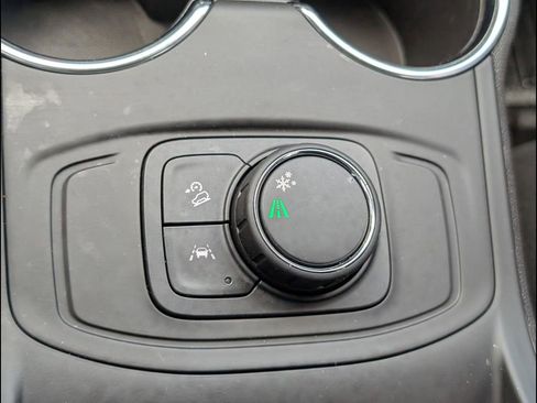 Used 2024 GMC Terrain SLE FWD image 20
