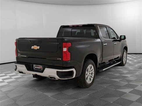Used 2024 Chevrolet Silverado 1500 LTZ w/ LTZ Premium Package image 3