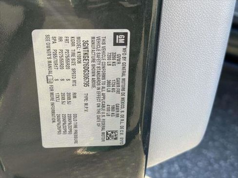 Used 2013 Chevrolet Avalanche LTZ image 16