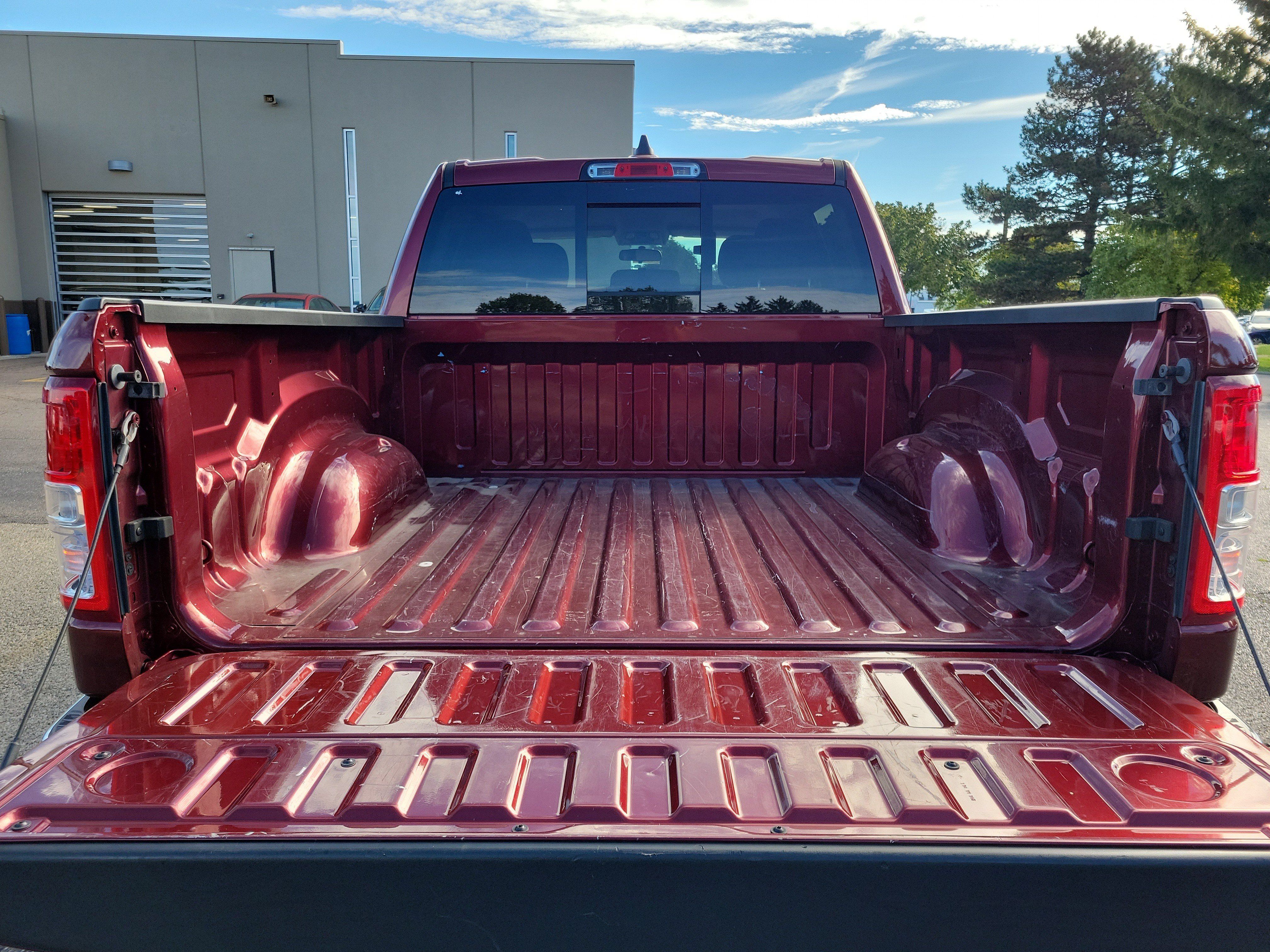 Used 2019 RAM 1500 Big Horn AWD/4WD image 8