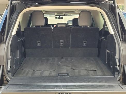 Used 2025 Ford Expedition Max Active RWD image 10