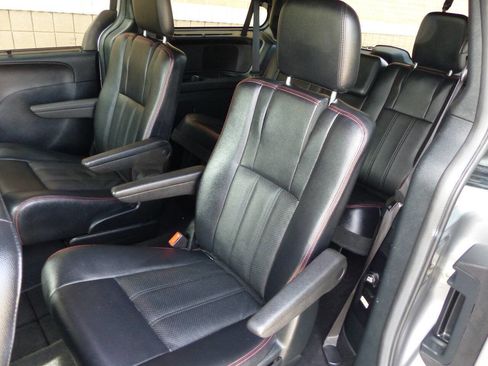Used 2017 Dodge Grand Caravan GT FWD image 22