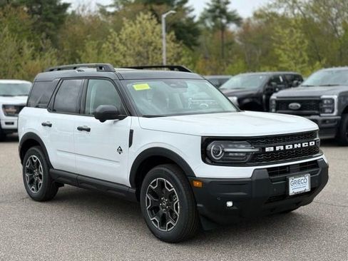 New 2026 Ford Bronco Sport Outer Banks w/ Outer Banks Tech Package+ AWD/4WD image 1