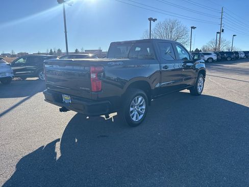 Used 2021 Chevrolet Silverado 1500 Custom image 5