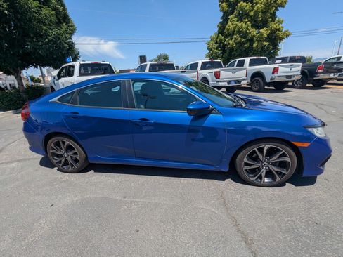 Used 2021 Honda Civic Sport image 2