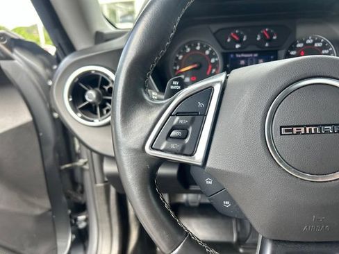 Used 2021 Chevrolet Camaro LT w/ Technology Package RWD image 19