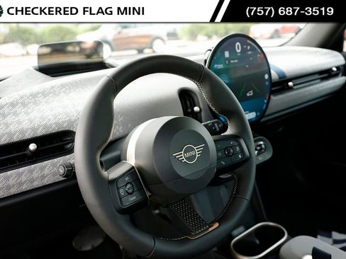 Used 2025 MINI Cooper S FWD image 22