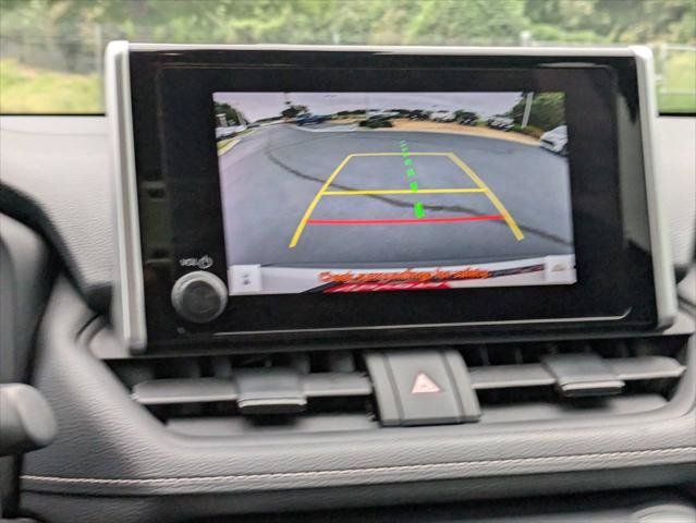Certified 2024 Toyota RAV4 XLE FWD image 21
