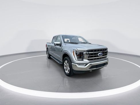 Used 2021 Ford F150 Lariat w/ Equipment Group 502A High AWD/4WD image 2