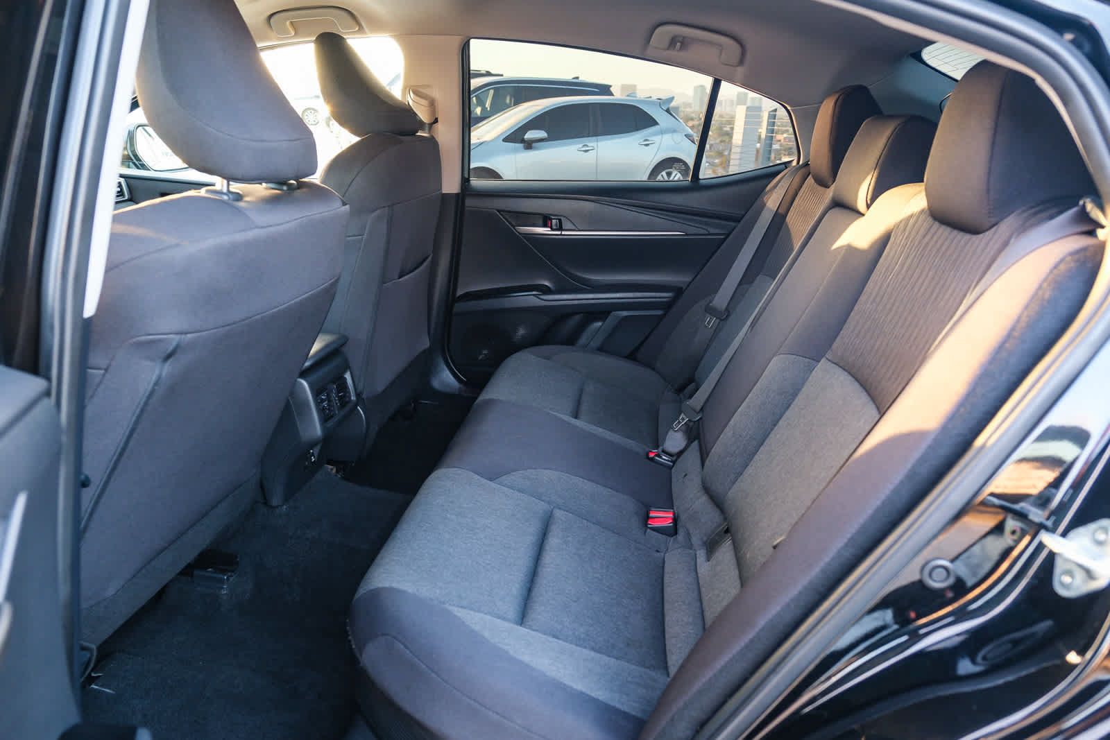 Used 2025 Toyota Camry LE FWD image 19