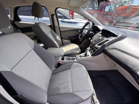 Used 2012 Ford Focus SE image 22