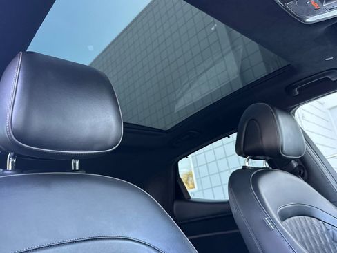 Used 2023 Genesis GV60 Performance image 18