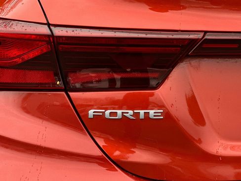 Used 2024 Kia Forte LXS image 30