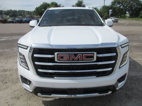 New 2026 GMC Yukon XL Elevation w/ Elevation Premium Package AWD/4WD image 10