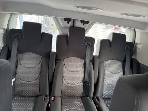 Used 2023 Ford Transit 350 XLT image 25