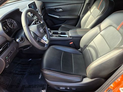 Used 2024 Nissan Sentra SR w/ SR Premium Package image 11