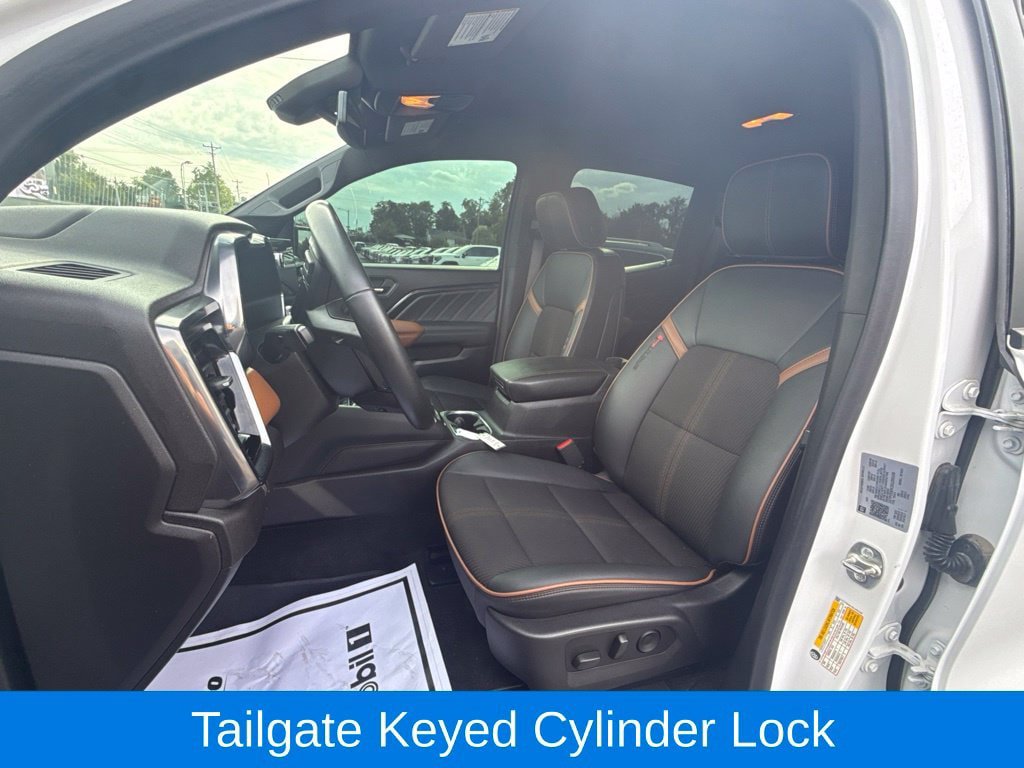 Used 2025 GMC Canyon AT4 AWD/4WD image 21