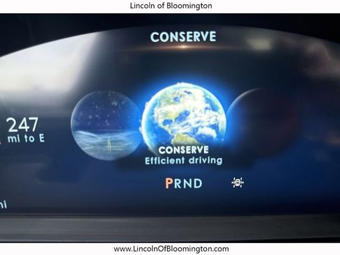 New 2025 Lincoln Corsair Reserve w/ Equipment Group 202A image 32