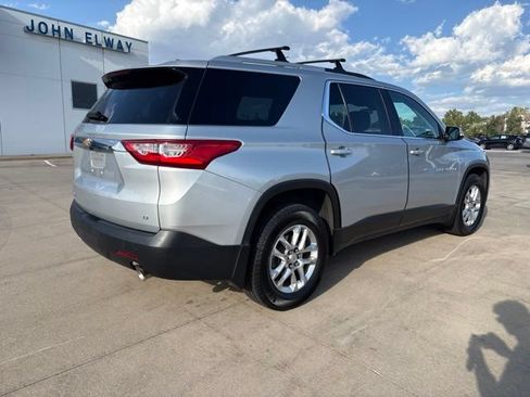Used 2018 Chevrolet Traverse LT AWD/4WD image 5