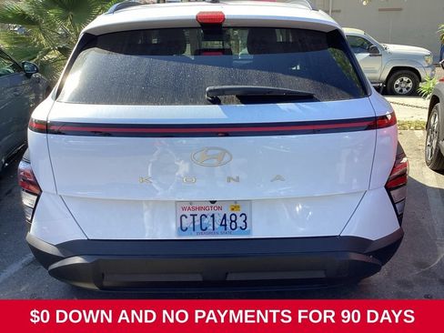 Used 2025 Hyundai Kona SEL FWD image 6