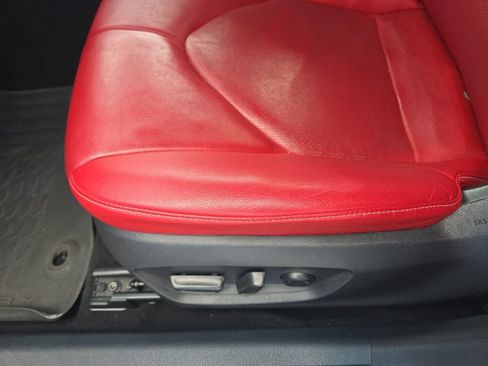 Used 2022 Toyota Camry XSE FWD image 16