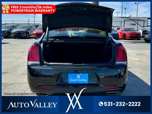 Used 2020 Chrysler 300 S image 39
