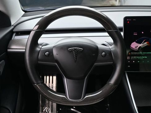 Used 2018 Tesla Model 3 Long Range AWD/4WD image 10