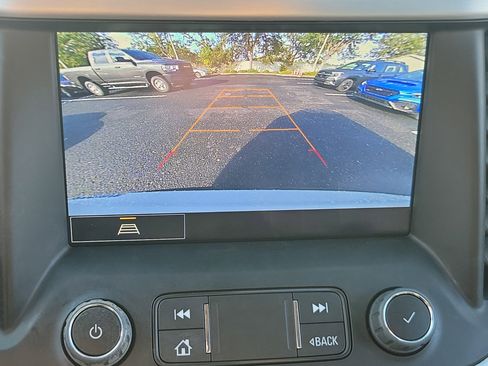 Used 2023 GMC Acadia SLT image 24