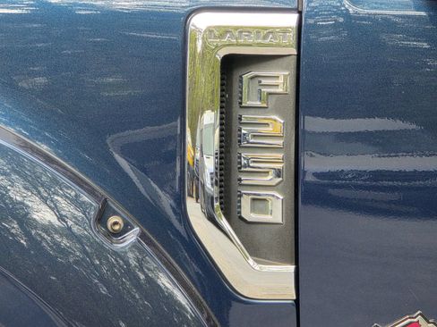 Used 2018 Ford F250 Lariat w/ Lariat Ultimate Package AWD/4WD image 39