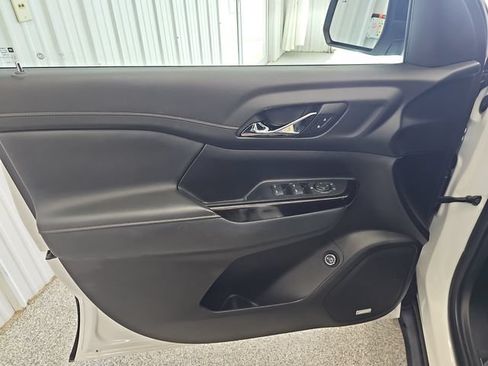 Used 2023 GMC Acadia AT4 w/ Trailering Package AWD/4WD image 10
