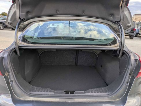 Used 2015 Ford Focus SE w/ SE Ecoboost Package image 29