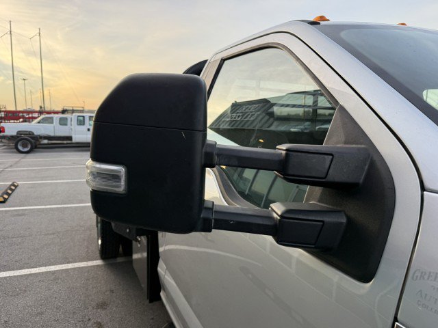 Used 2018 Ford F550 4x4 Regular Cab Super Duty image 18