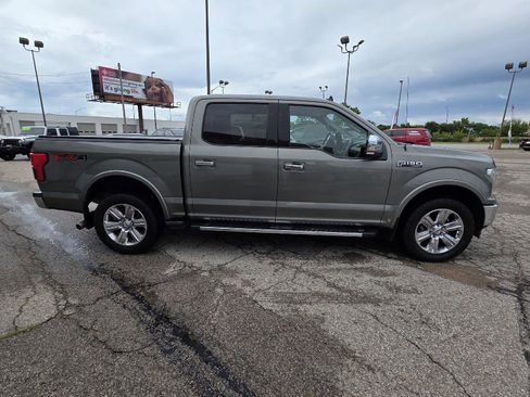 Used 2019 Ford F150 Lariat w/ Equipment Group 502A Luxury AWD/4WD image 4
